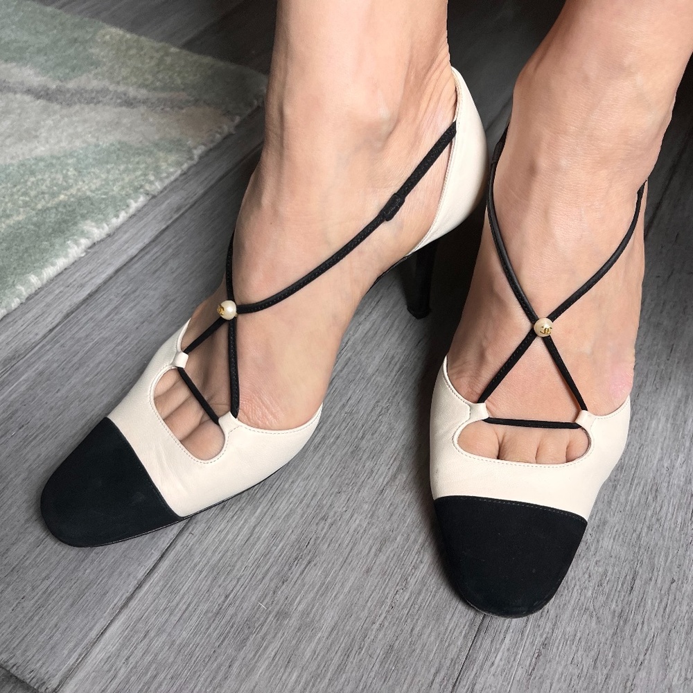 CHANEL  CLASSIC PEARL SHOES